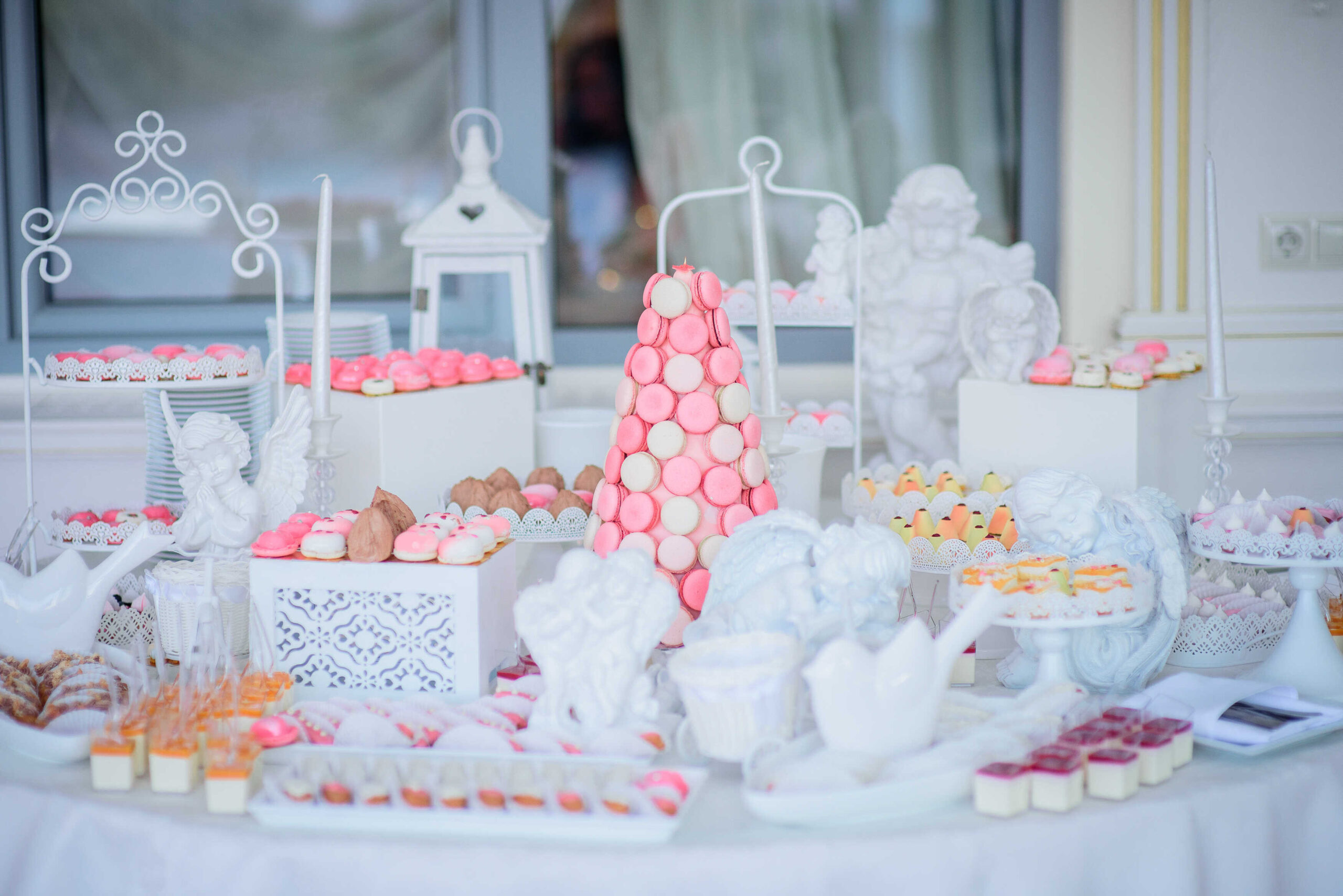 Candy Bar gilt als süße Deko Hochzeit Idee!