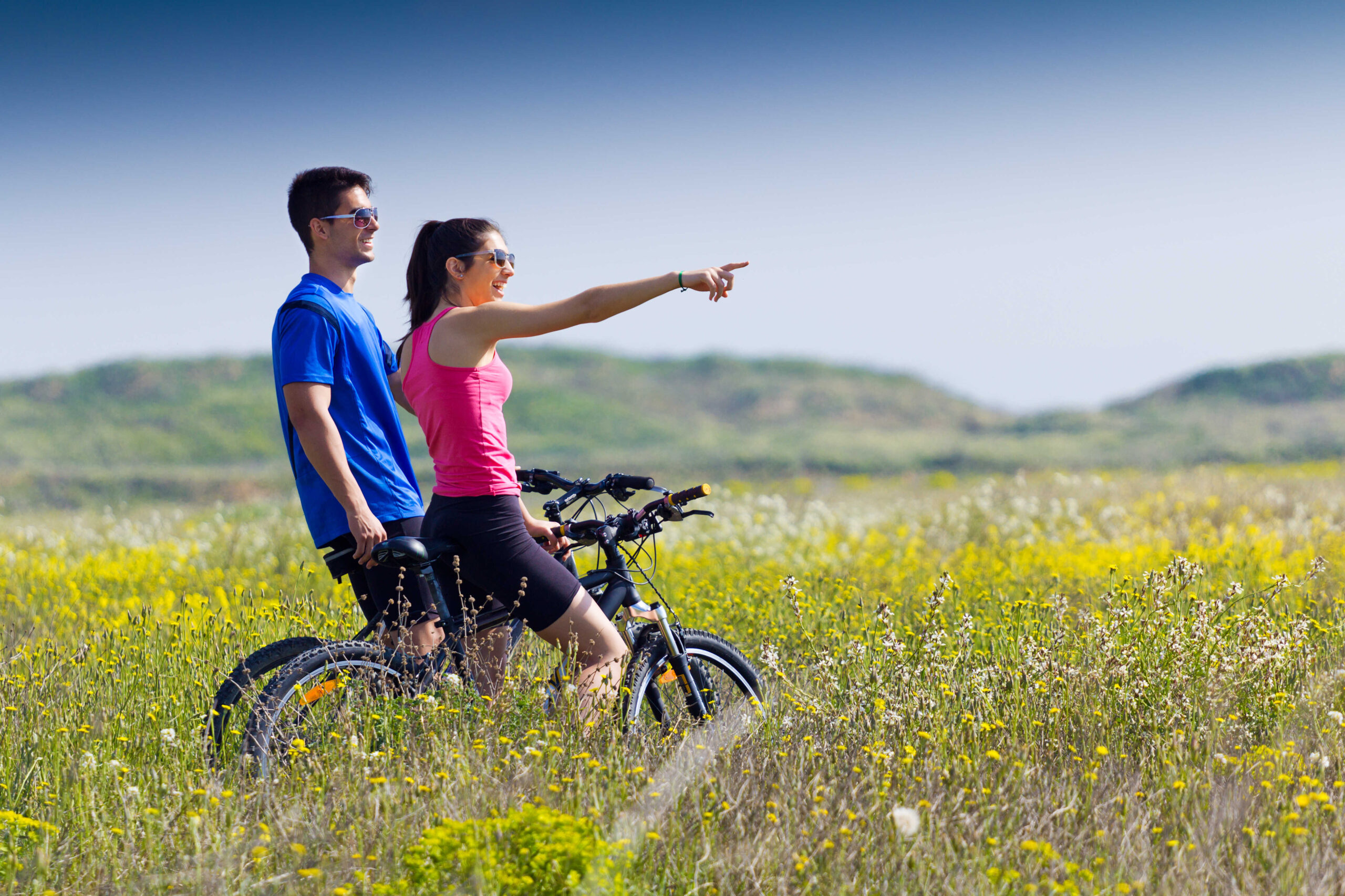 Tandem-Fahrradtour durch malerische Landschaften - Schauen atemberaubende Landschaft