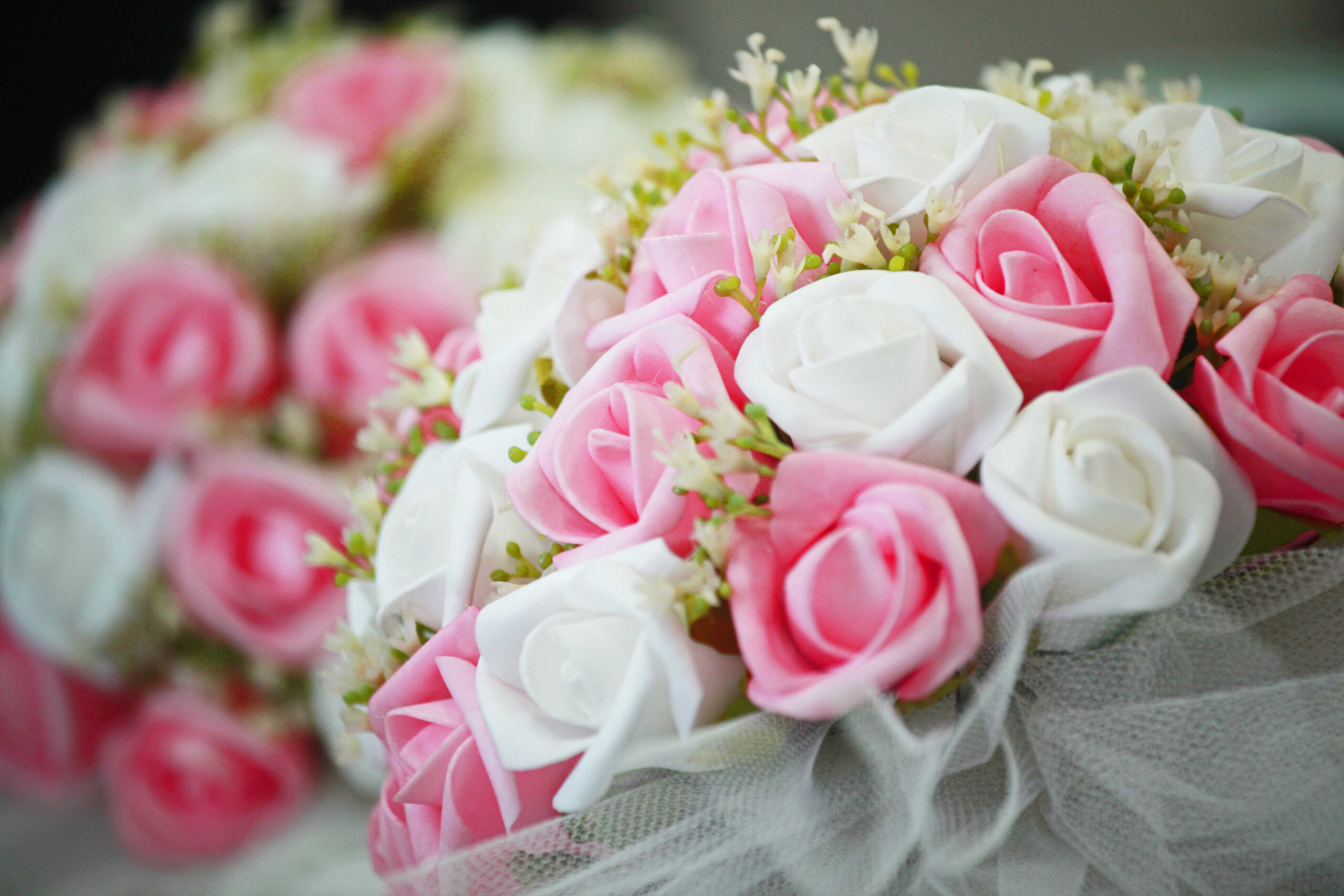 Welche Blumen eignen sich für Hochzeit in Kirche