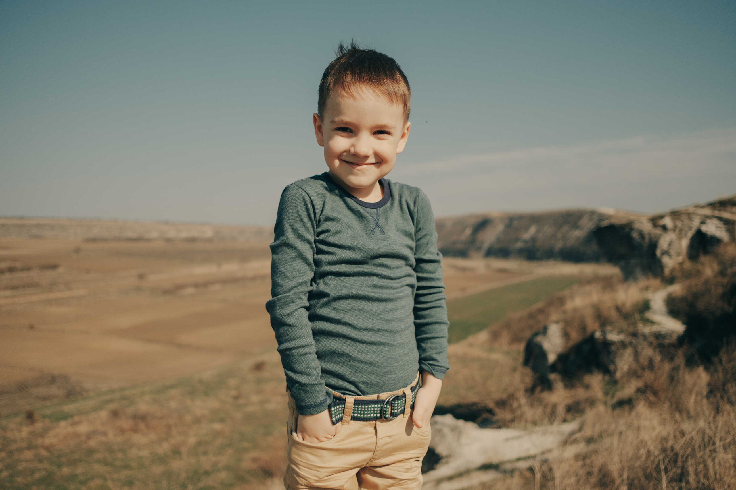 Pullover über Hemd und Chinos - Kinder Outfit Hochzeit Junge